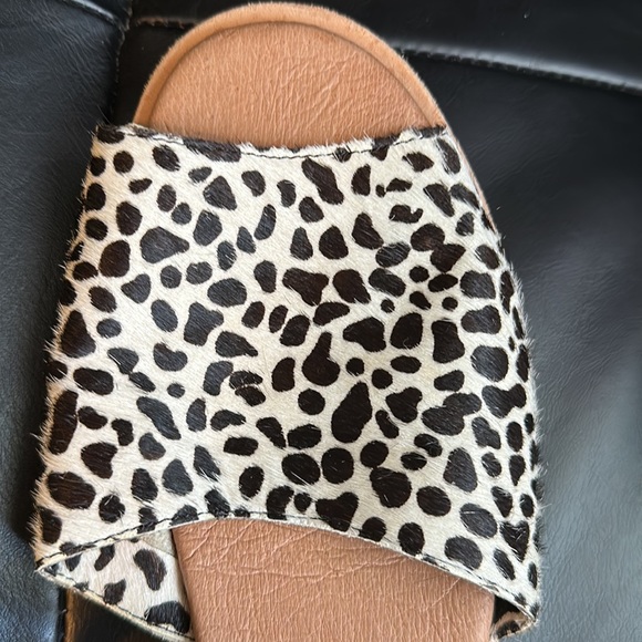 Real Leather and Suede Cheetah Sandals - Picture 11 of 11